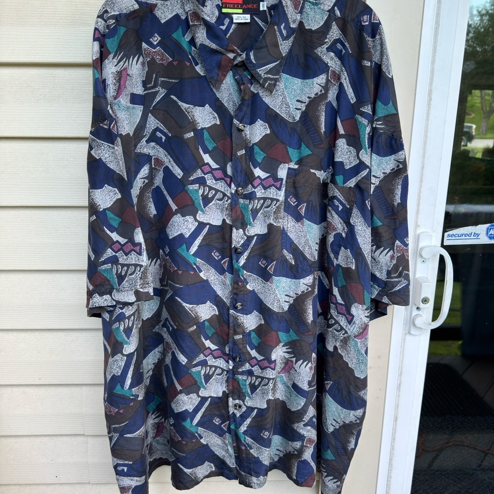 Freelance 100% Silk Abstract Button-Up Shirt - VINTAGE
